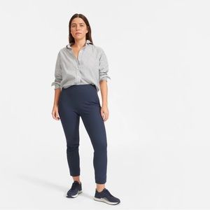 Everlane work pant. Ankle. Navy.